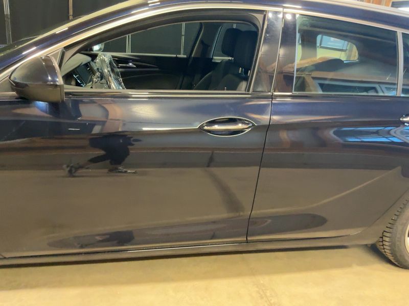 Opel Insignia Sports Tourer 1.6 CDTI DPF Innovation 2019 – снимка 4