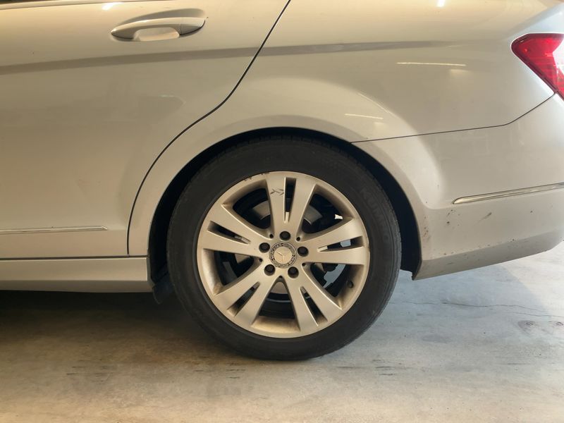 Mercedes-Benz C-Klasse C 220 CDI BlueEfficiency Avantgarde 2011 – снимка 16