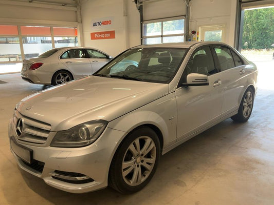 Mercedes-Benz C-Klasse C 220 CDI BlueEfficiency Avantgarde 2011