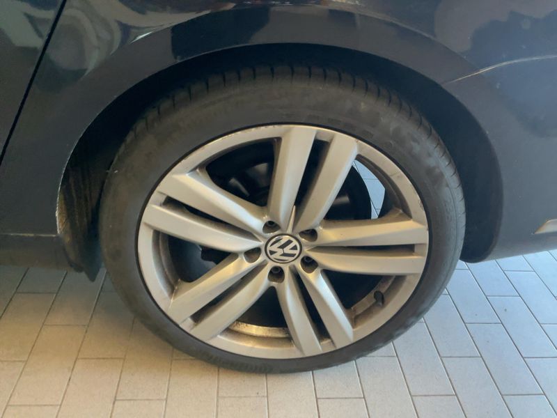 Volkswagen Passat 2.0 TDI Highline BlueMotion Tech 2013 – снимка 5