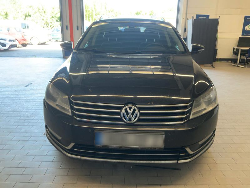 Volkswagen Passat 2.0 TDI Highline BlueMotion Tech 2013 – снимка 14