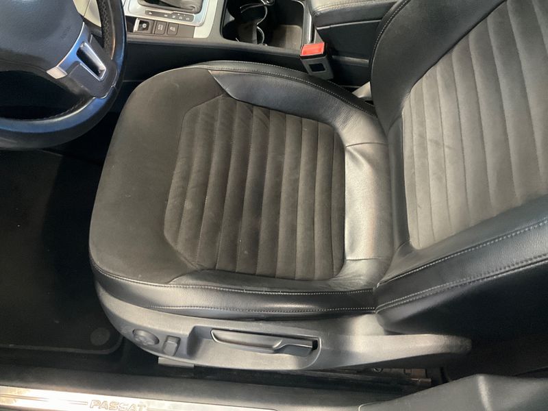 Volkswagen Passat 2.0 TDI Highline BlueMotion Tech 2013 – снимка 30