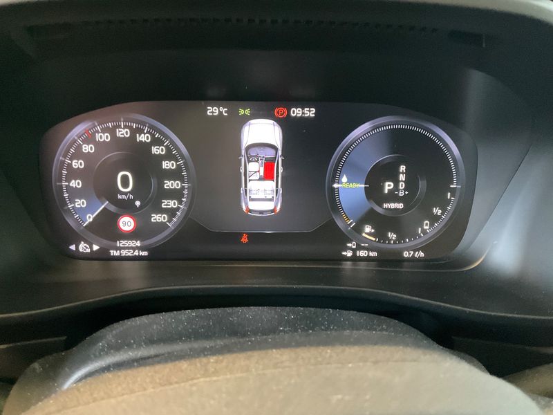 Volvo XC40 1.5 T5 Plug-in Hybrid Inscription 2WD 2021 – снимка 19