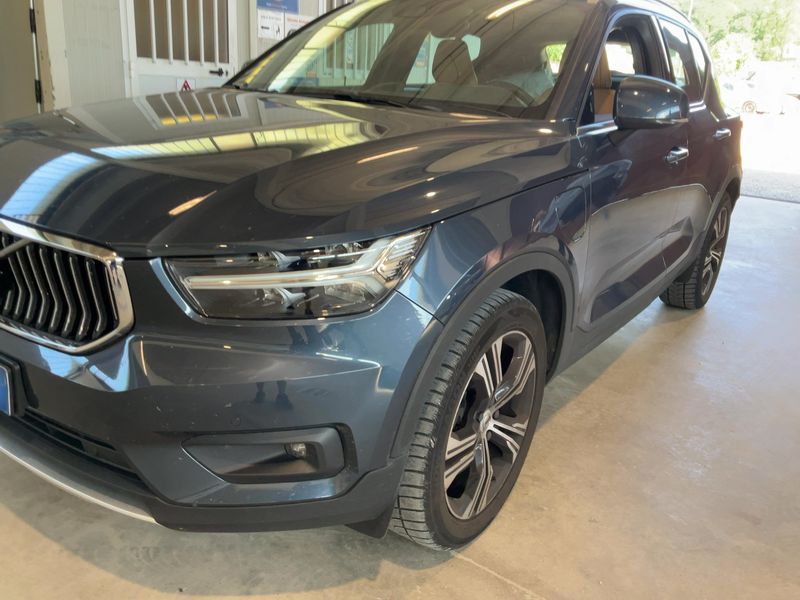Volvo XC40 1.5 T5 Plug-in Hybrid Inscription 2WD 2021 – снимка 2