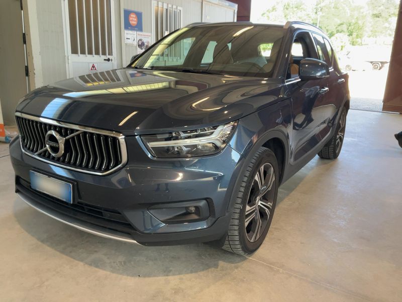 Volvo XC40 1.5 T5 Plug-in Hybrid Inscription 2WD 2021 – снимка 1