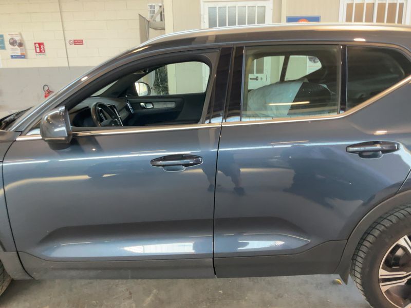 Volvo XC40 1.5 T5 Plug-in Hybrid Inscription 2WD 2021 – снимка 4