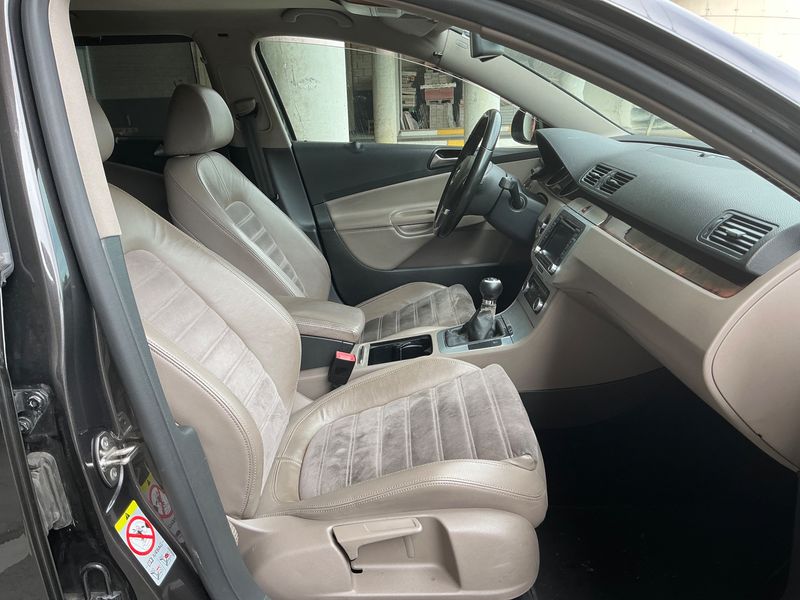 Volkswagen Passat 2.0 TDI Highline 2010 – снимка 3