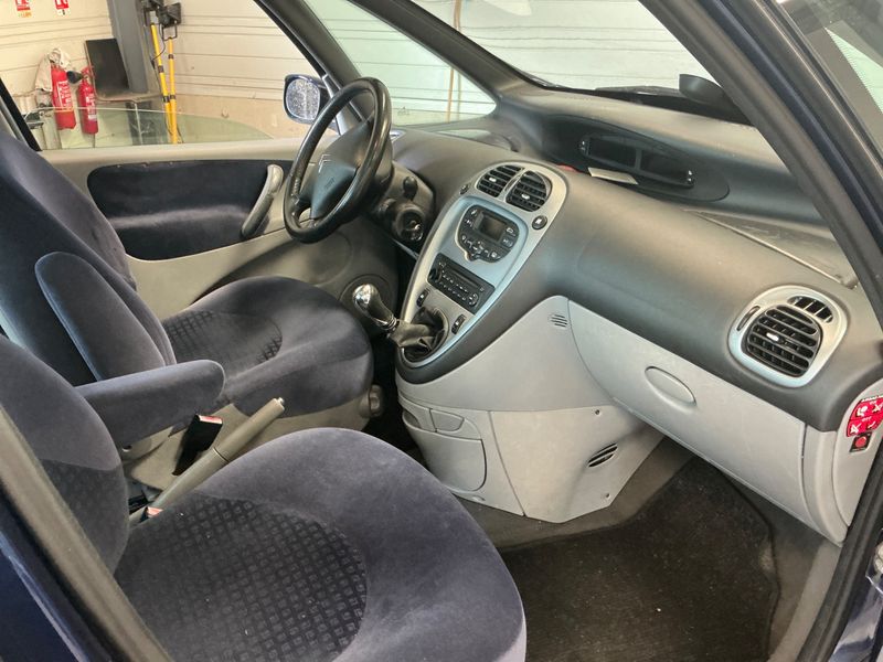 Citroen Xsara Picasso 1.6 HDi Exclusive 2007 – снимка 3