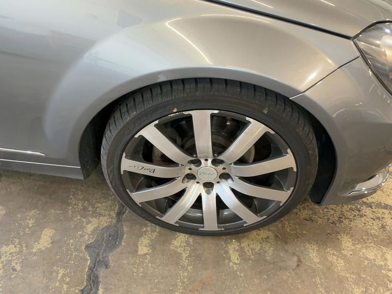 Mercedes-Benz C-Klasse C 220 CDI BlueEfficiency Avantgarde 2012 – снимка 20