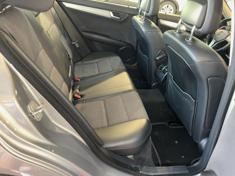 Mercedes-Benz C-Klasse C 220 CDI BlueEfficiency Avantgarde 2012 – снимка 20