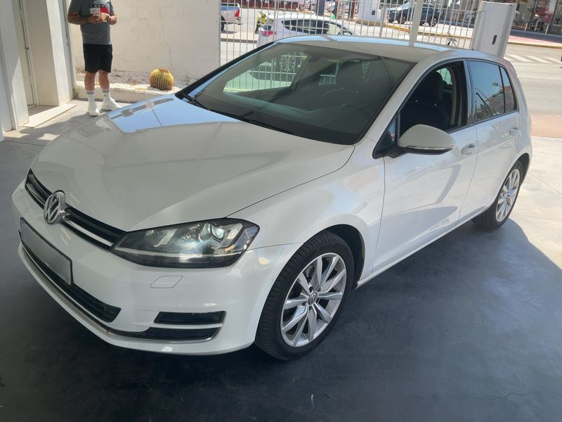 Volkswagen Golf VII 2.0 TDI Highline BlueMotion Tech 2016 – снимка 1