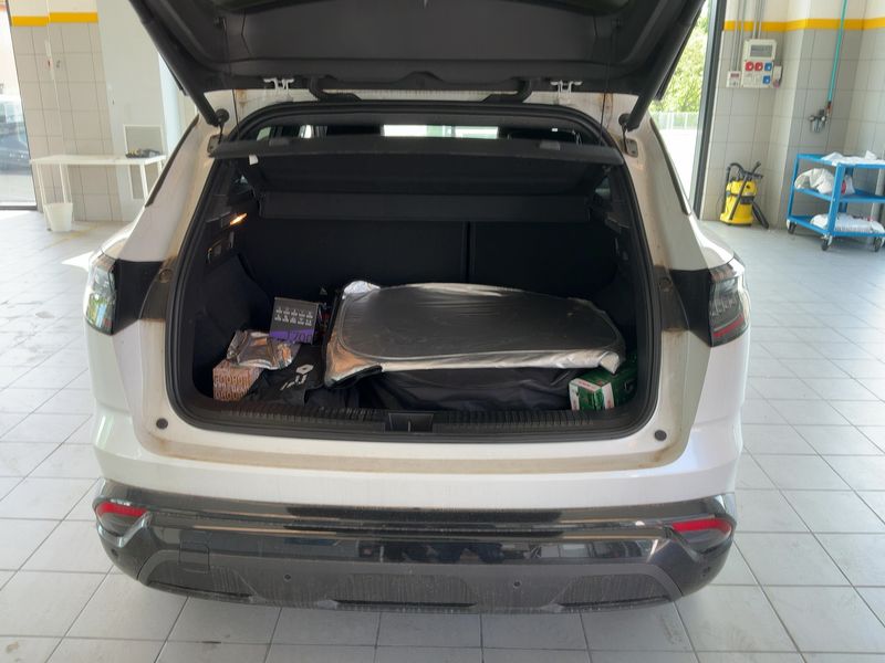 Renault Austral 1.2 Hybrid E-Tech Iconic 2024 – снимка 15