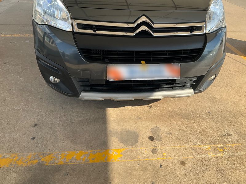 Citroen Berlingo 1.6 Blue-HDi Live Edition 2017 – снимка 28