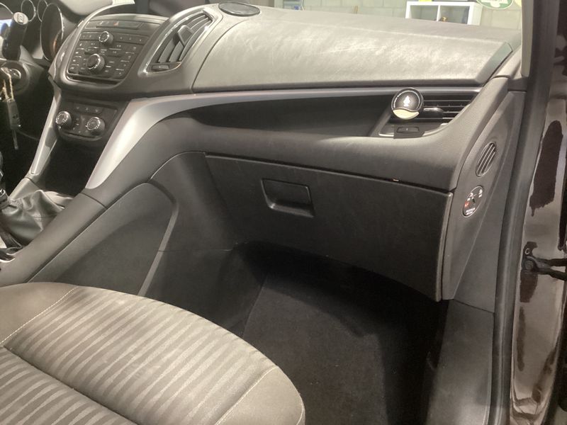 Opel Zafira Tourer 1.6 CDTI DPF Edition 2016 – снимка 30
