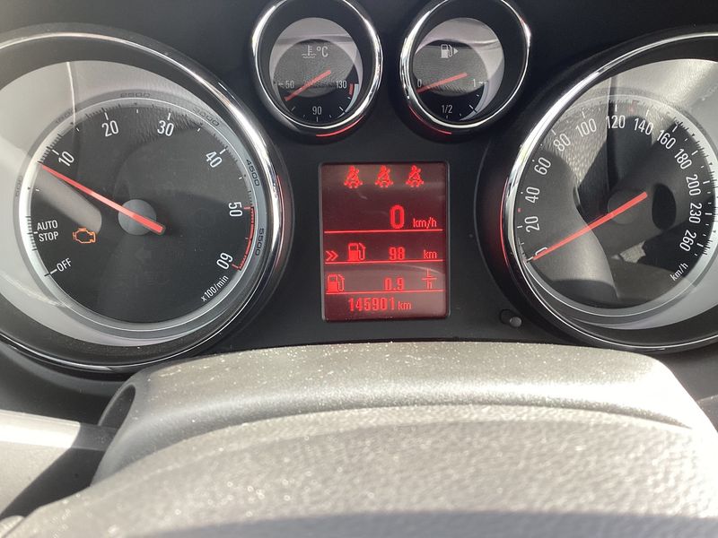 Opel Zafira Tourer 1.6 CDTI DPF Edition 2016 – снимка 18