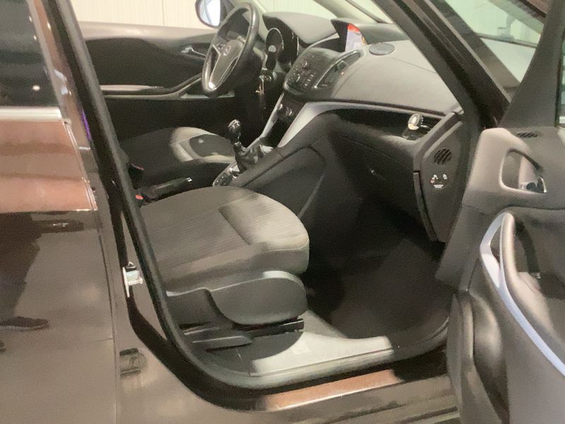 Opel Zafira Tourer 1.6 CDTI DPF Edition 2016 – снимка 16