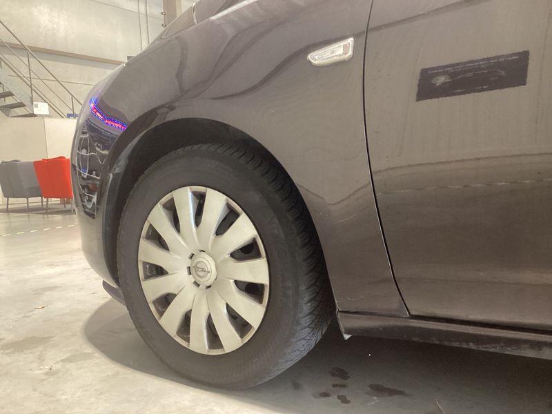 Opel Zafira Tourer 1.6 CDTI DPF Edition 2016 – снимка 47
