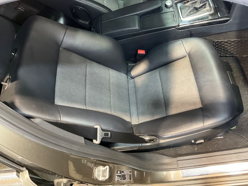Mercedes-Benz E-Klasse E 200 NGT BlueEfficiency Avantgarde 2012 – снимка 27