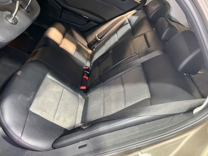 Mercedes-Benz E-Klasse E 200 NGT BlueEfficiency Avantgarde 2012 – снимка 25