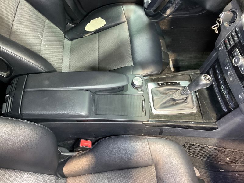 Mercedes-Benz E-Klasse E 200 NGT BlueEfficiency Avantgarde 2012 – снимка 31