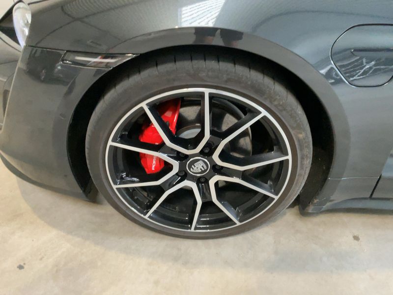 Porsche Taycan Sport Turismo 4S 2023 – снимка на щета