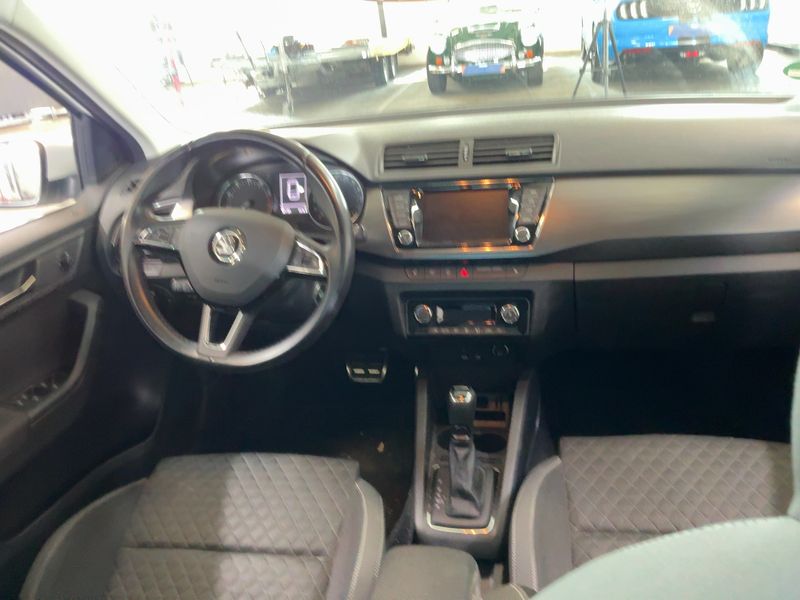 Skoda Fabia 1.0 TSI Style 2017 – снимка 18