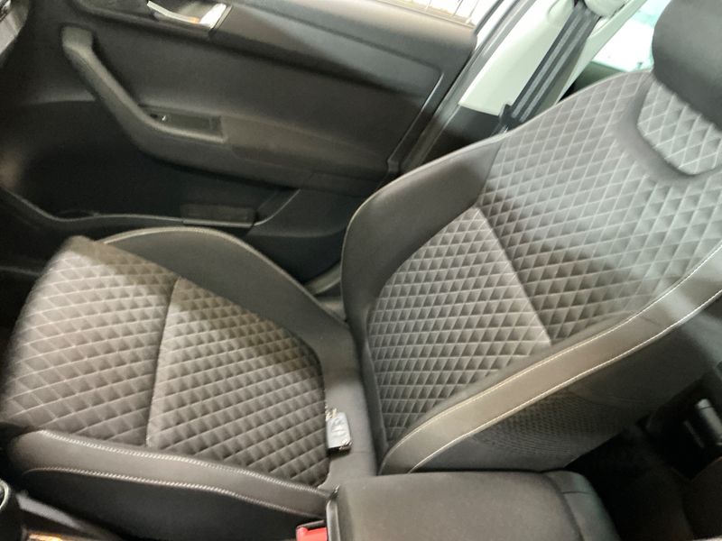Skoda Fabia 1.0 TSI Style 2017 – снимка 34