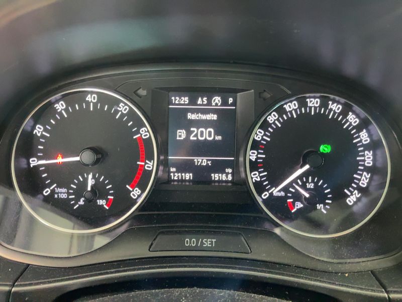 Skoda Fabia 1.0 TSI Style 2017 – снимка 19