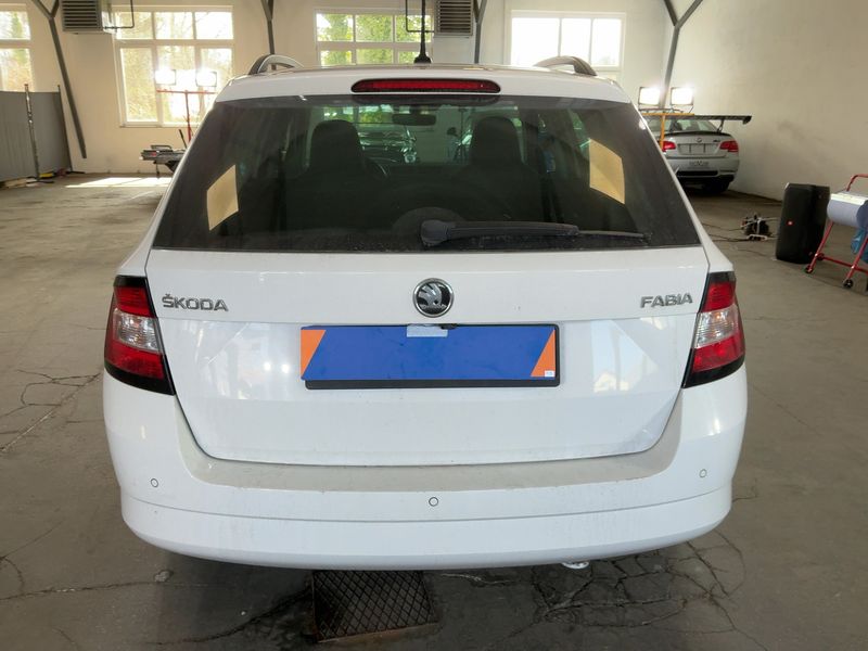 Skoda Fabia 1.0 TSI Style 2017 – снимка 7