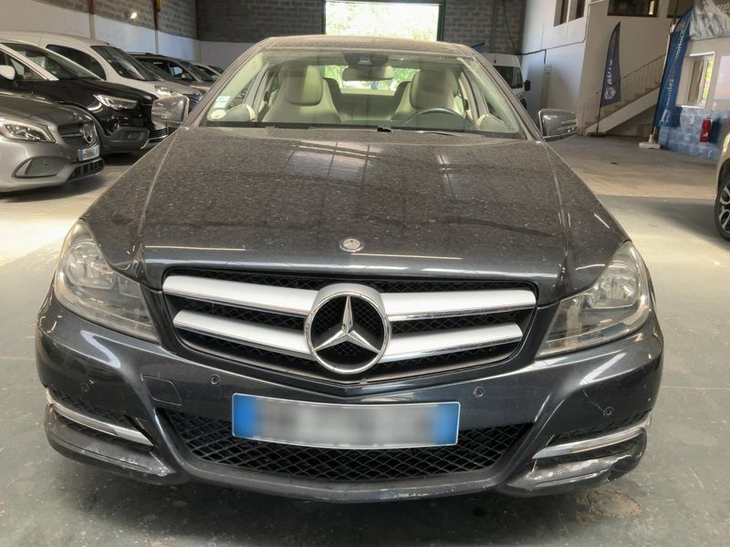 Mercedes-Benz C-Klasse C 220 CDI BlueEfficiency 2011 – снимка 9