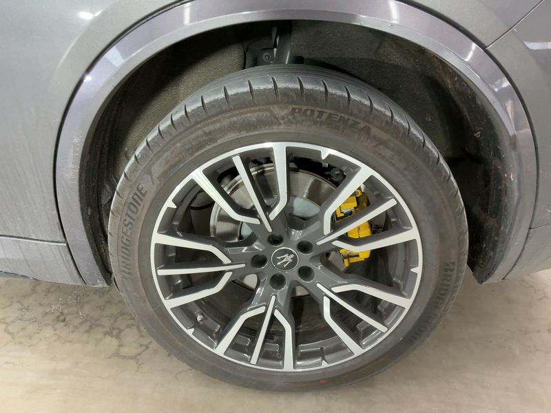 Maserati Grecale 2.0 Turbo Mild-Hybrid Modena AWD 2022 – снимка 5