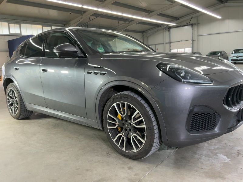 Maserati Grecale 2.0 Turbo Mild-Hybrid Modena AWD 2022 – снимка 12