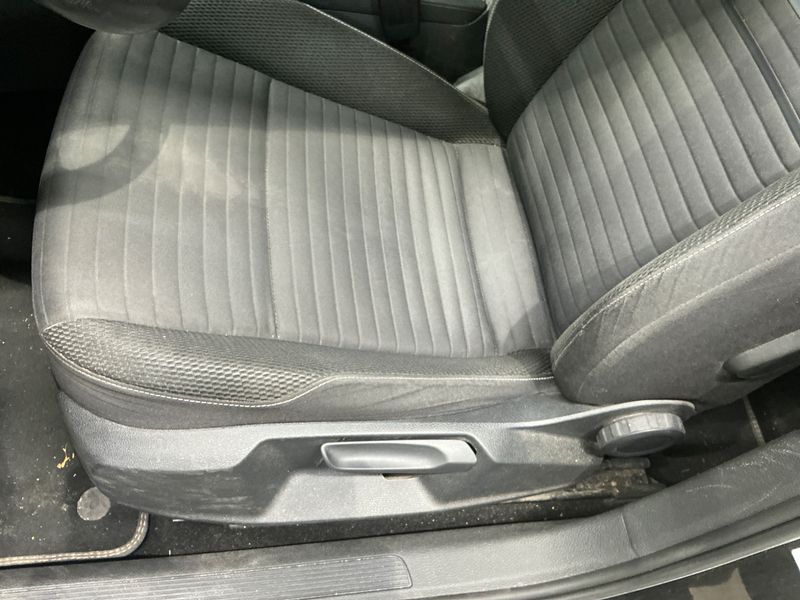 Volkswagen Golf VII 2.0 TDI Cup BlueMotion Tech 2015 – снимка 30