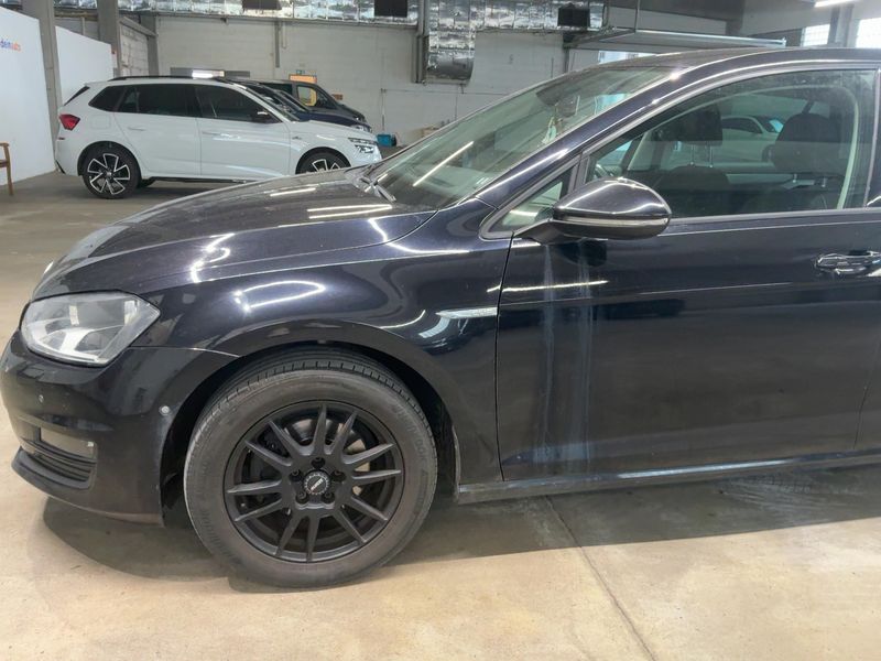 Volkswagen Golf VII 2.0 TDI Cup BlueMotion Tech 2015 – снимка 2