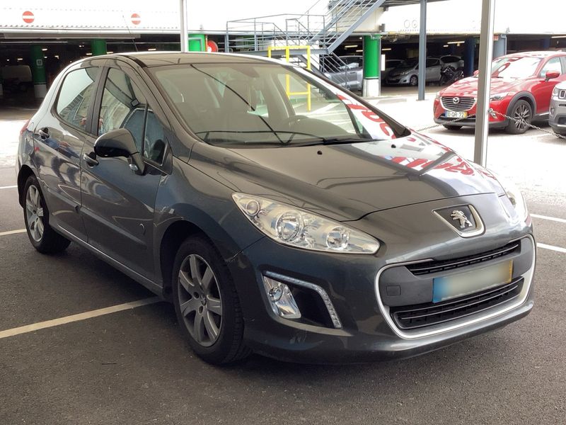 Peugeot 308 1.6 e-HDi Allure 2013 – снимка 12