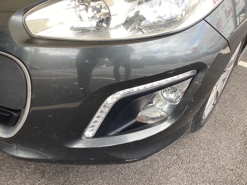Peugeot 308 1.6 e-HDi Allure 2013 – снимка 27