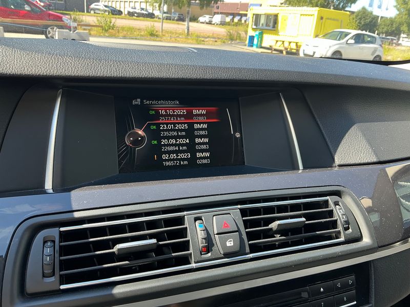 BMW 5er 520d 2016 – снимка 23