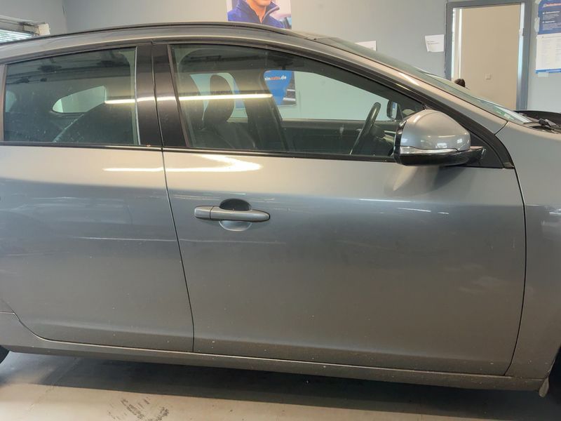 Volvo V60 2.0 D3 Linje Svart 2016 – снимка 10