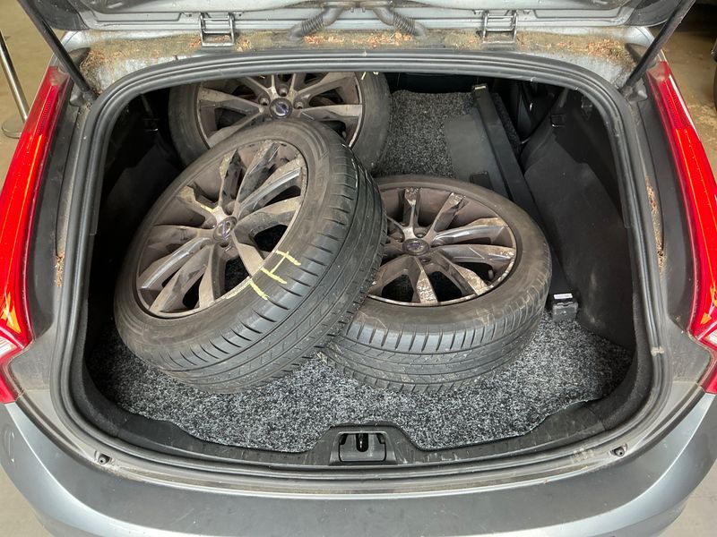 Volvo V60 2.0 D3 Linje Svart 2016 – снимка 32