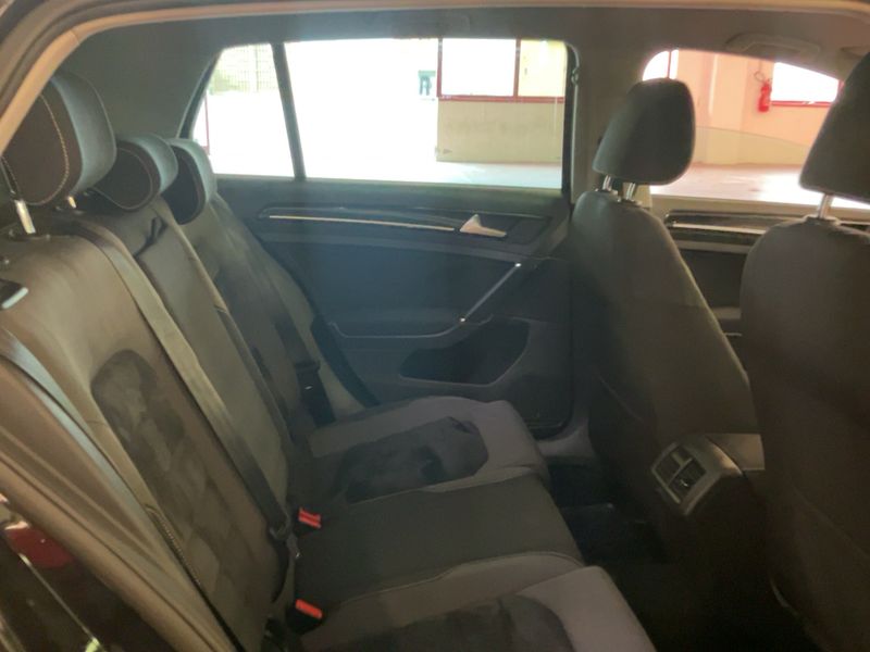 Volkswagen Golf VII 1.6 TDI Highline BlueMotion Tech 2015 – снимка 19