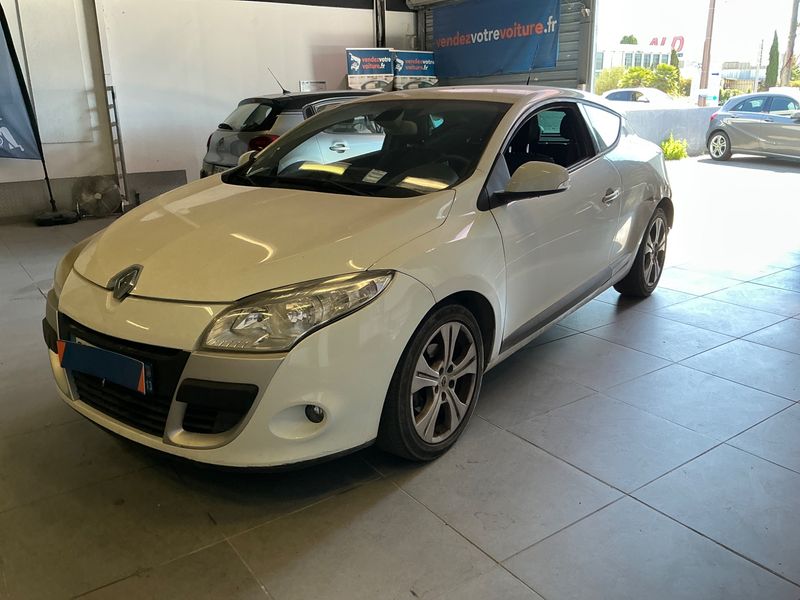Renault Megane 1.9 dCi 2010 – снимка 1