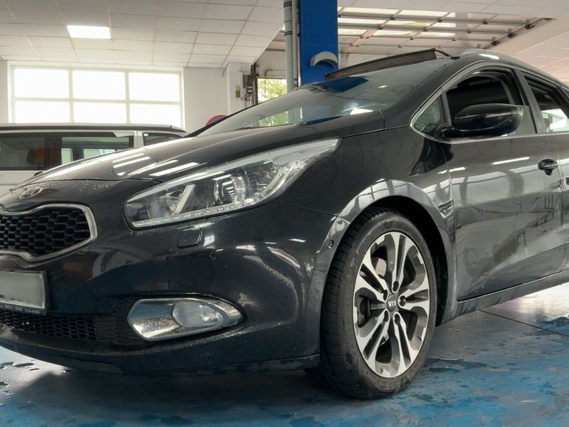 Kia cee'd 1.6 GDI Platinum Edition 2015 – снимка 2