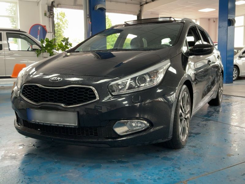 Kia cee'd 1.6 GDI Platinum Edition 2015 – снимка 1