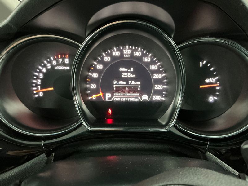 Kia cee'd 1.6 GDI Platinum Edition 2015 – снимка 19