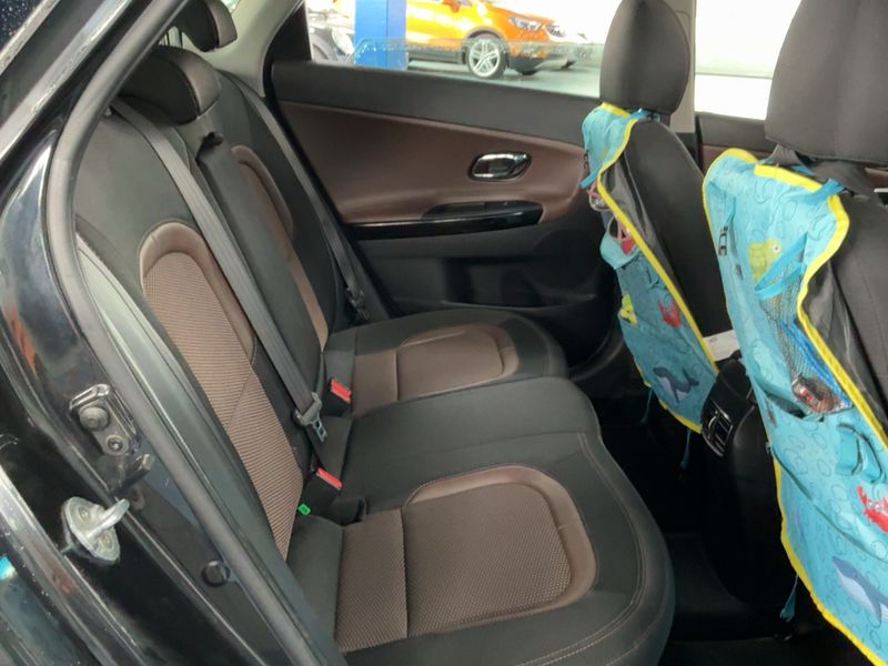 Kia cee'd 1.6 GDI Platinum Edition 2015 – снимка 20