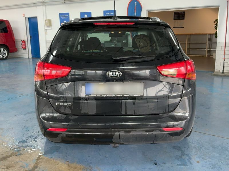 Kia cee'd 1.6 GDI Platinum Edition 2015 – снимка 7