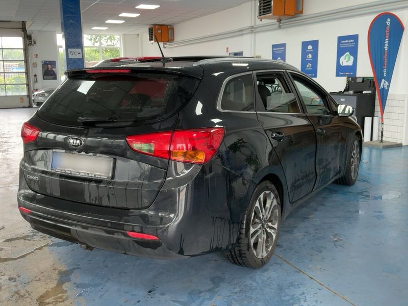 Kia cee'd 1.6 GDI Platinum Edition 2015 – снимка 8