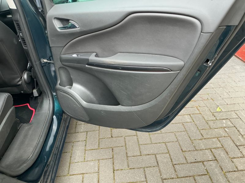Opel Zafira Tourer 1.6 CDTI Cosmo Pack 2015 – снимка 26