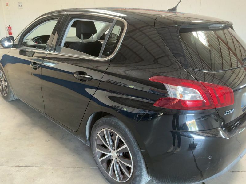 Peugeot 308 1.2 e-THP Allure 2016 – снимка 6
