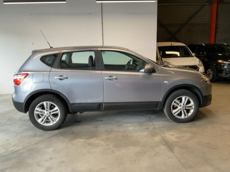 Nissan Qashqai 2.0 Acenta 2011 – снимка 10